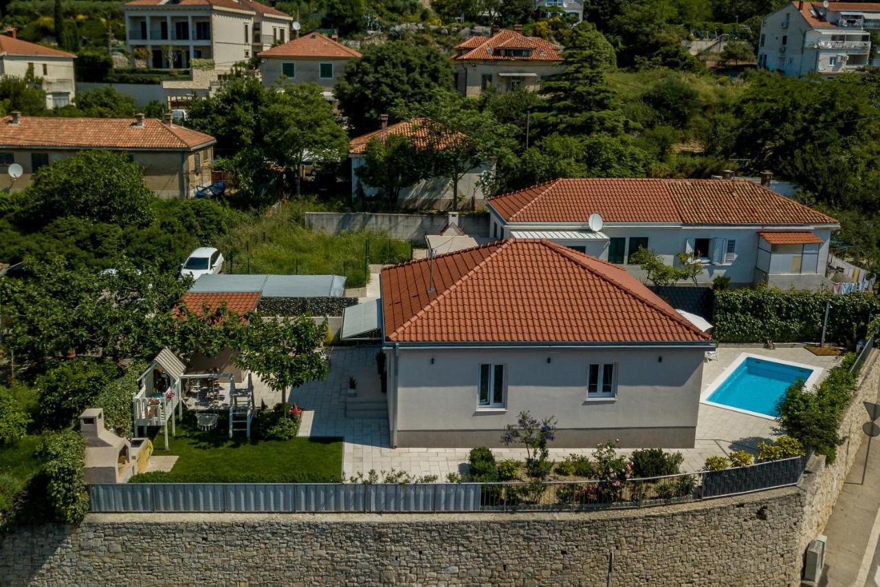 Villa Katess With Heated Pool スプリト エクステリア 写真